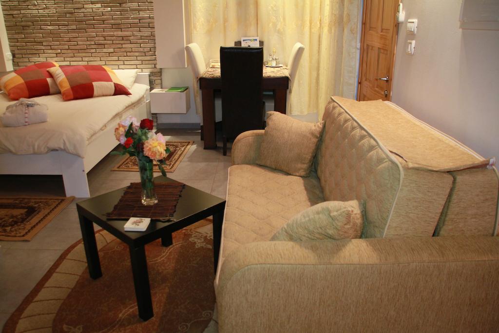 Hahar Aatzil Villa Hazon ภายนอก รูปภาพ